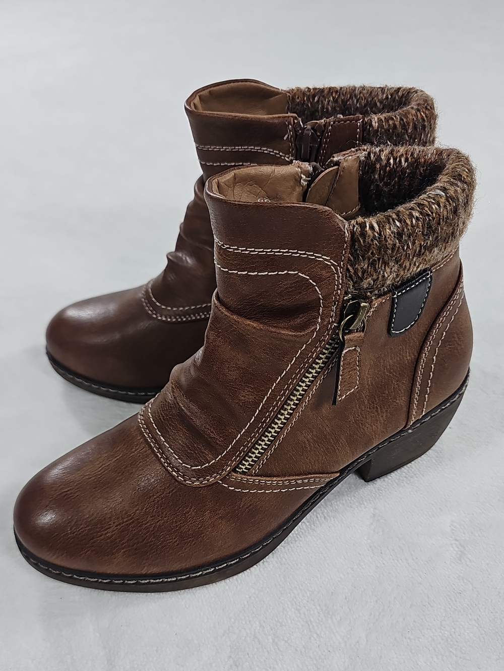 Patrizia by Spring Step EEVEE Brown Ankle Boots Womens 6 Sweater Collar Booties